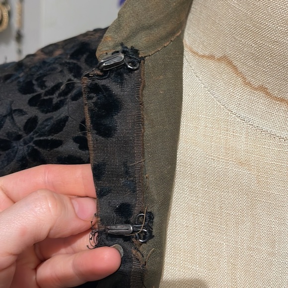 Antique Velvet Jacket - Picture 7 of 10